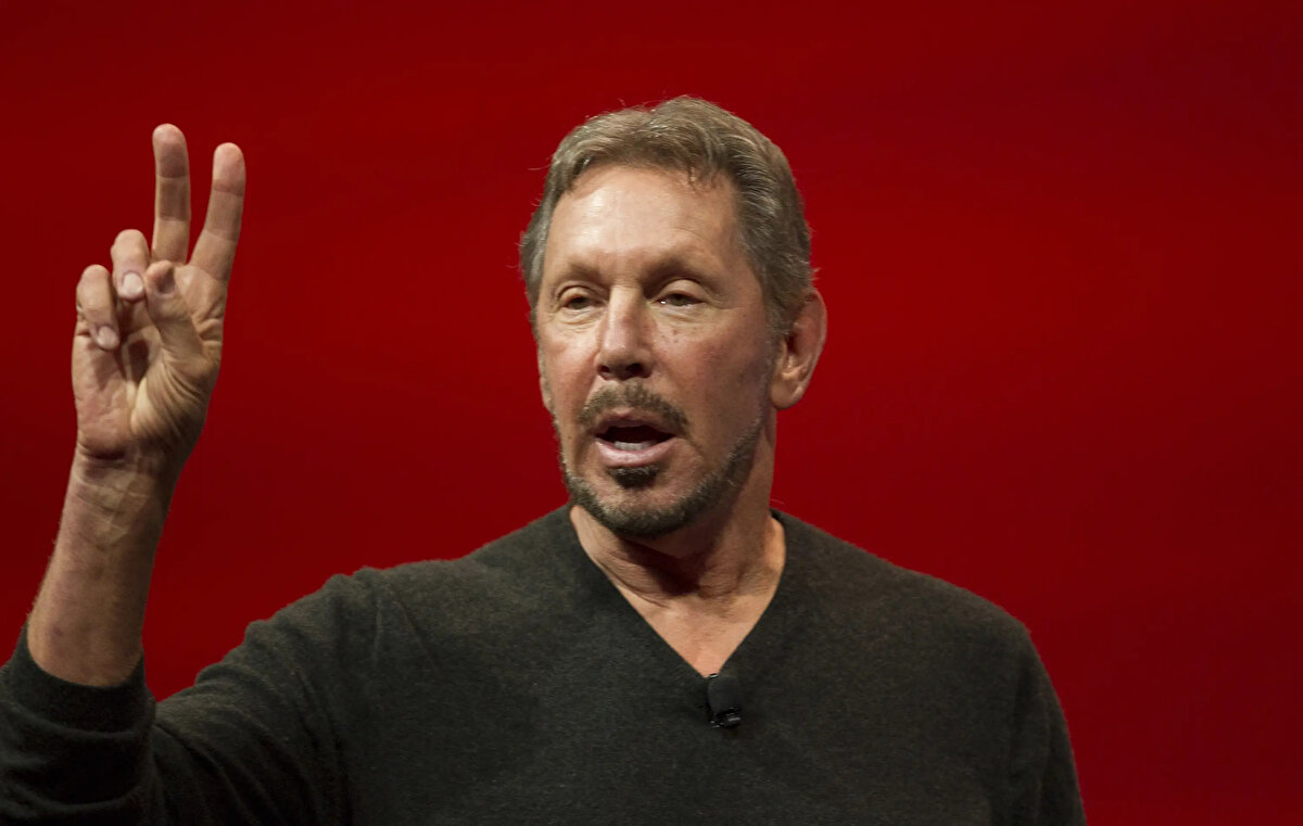 4. Larry Ellison<br><br>Net Serveti: 155 milyar dolar<br>Şirketi: Oracle<br>Veri Dünyasının Gücü:<br>Veritabanı yazılım devi Oracle’ın kurucusu. Ayrıca Tesla hisseleriyle de ciddi kazanç sağladı.