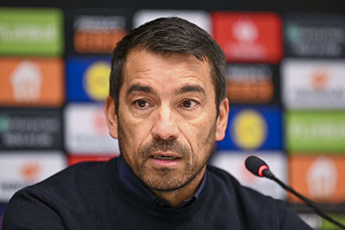 50 yaşındaki deneyimli çalıştırıcı, son olarak Beşiktaş'ı çalıştırmıştı.<br>