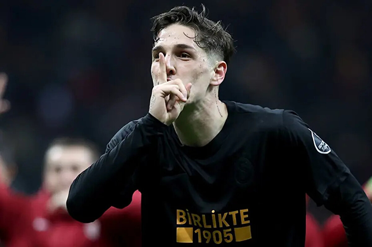 Galatasaray'daki geleceği henüz netleşmeyen İtalyan futbolcunun menajeri Claudio Vigorelli geride kalan sezon ve oyuncusunun geleceğiyle ilgili konuştu.<br>