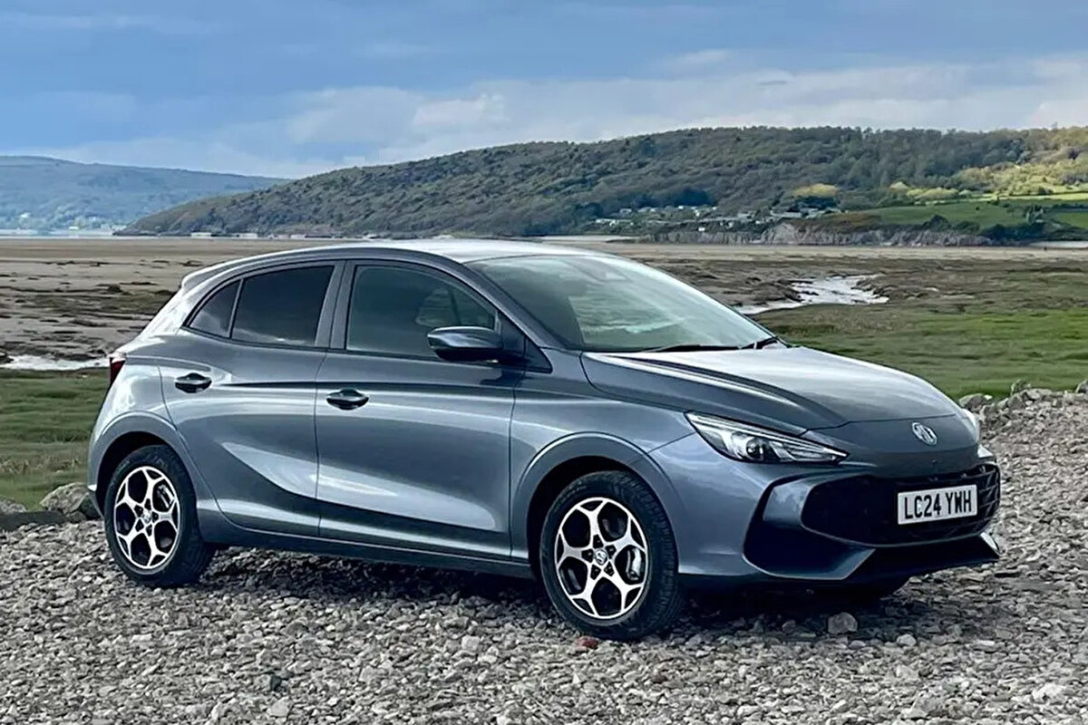 6. MG 3 Hybrid – 22,7 km/l