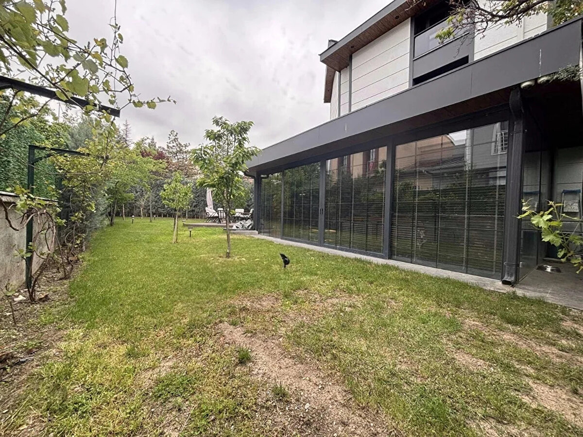 Ofisin mülk sahibi, satış kararının kişisel ihtiyaçlardan kaynaklandığını belirtti.