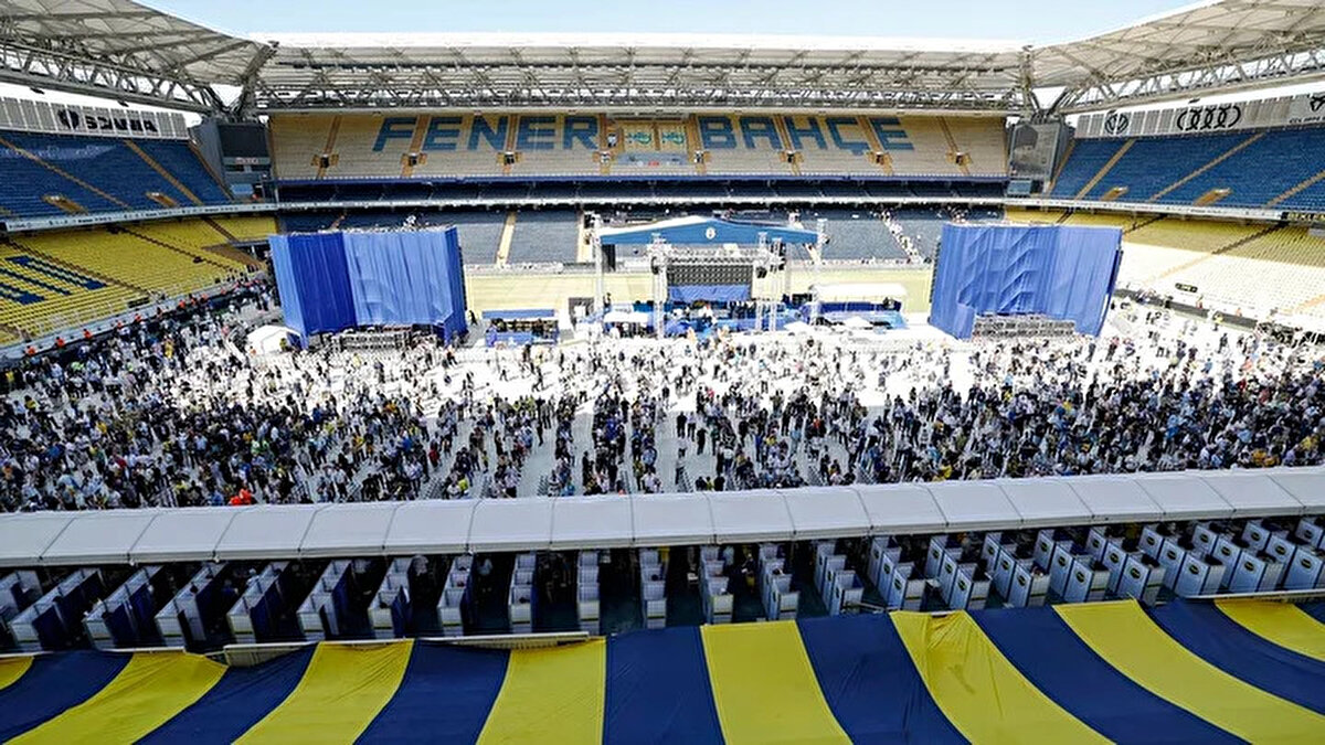 9 bin 700 imzanın derneklere ulaşan imzalar olduğu, 250 imzanın ise kulübe münferit gönderilen imzalar olduğu ifade edildi.<br>