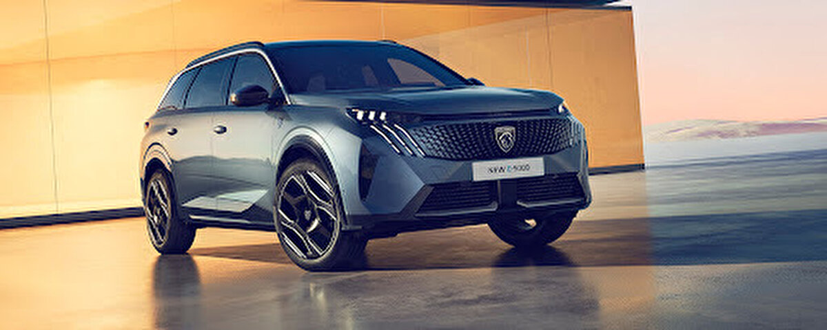 Yeni E-5008 Allure 157kW (210hp): 2.827.500 TL<br><br>Yeni E-5008 GT 157kW (210hp): 3.010.000 TL