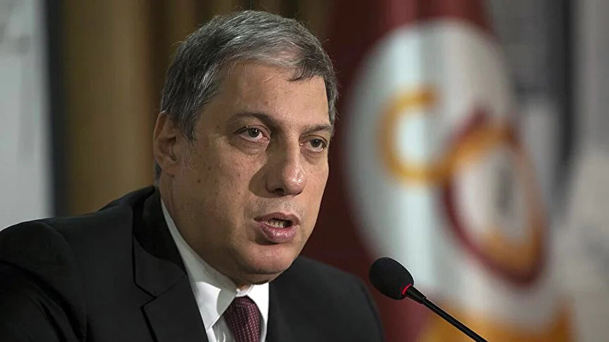 Galatasaray'ın eksi Başkan Vekili Levent Nazifoğlu, Hakan Çalhanoğlu transferiyle ilgili açıklamalar yaptı.