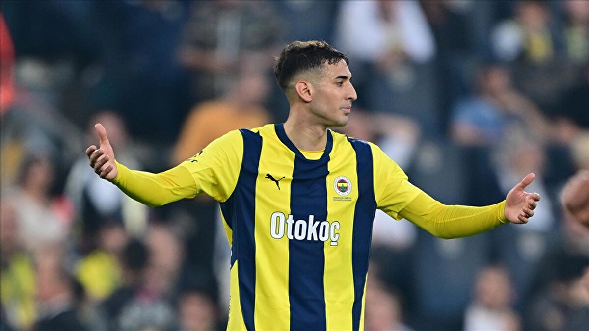 Fenerbahçe'nin tecrübeli ismi olan Mert Müldür'e Almanya'dan sürpriz bir talip çıktı.