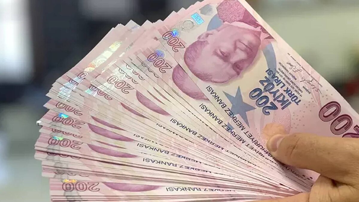 Bedelli Askerlik Ücreti Ödemeleri Hangi Bankalara Yapılır?<br><br>Bedelli askerlik ücreti, başvuru sahipleri tarafından Vakıfbank, Ziraat Bankası, Halkbank, Katılım Bankaları ve Defterdarlık ya da Malmüdürlükleri aracılığıyla T.C. Kimlik Numarası ile yatırılabilir.