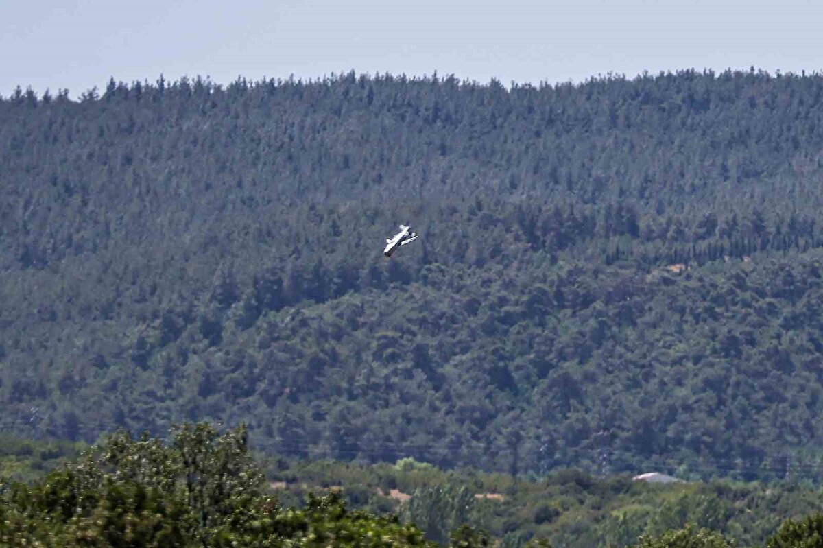 Stratejik hedeflere karşı kullanılmak üzere Baykar tarafından milli ve özgün olarak geliştirilen KEMANKEŞ 1, 27 Nisan - 1 Mayıs tarihleri arasında Atatürk Havalimanı’nda TEKNOFEST 2023 kapsamında ilk kez halka açık bir şekilde sergilendi. KEMANKEŞ 1, adını attığı okla en zorlu şartta dahi hedefi tam isabetle vuran tarihimizdeki okçulardan alıyor.