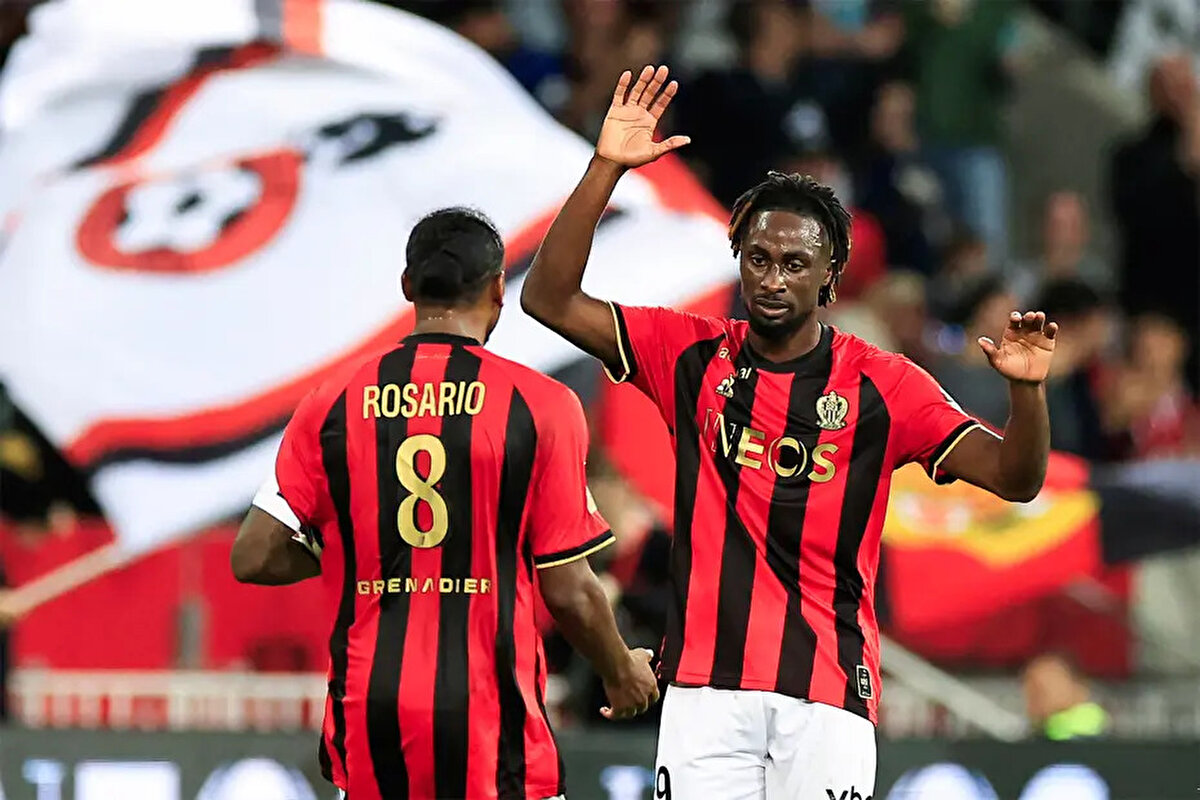 Fenerbahçe'de transfer çalışmaları son sürat devam ediyor. Sarı lacivertlilerin yeni hedefi Nice'in yıldızı Evan Guessand.