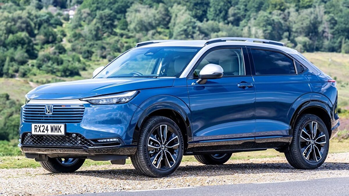 🚗 Honda HR-V e:HEV 2025 Fiyatları<br>Elegance: 2.135.000 TL<br><br>Advance: 2.280.000 TL<br><br>Style+: 2.500.000 TL