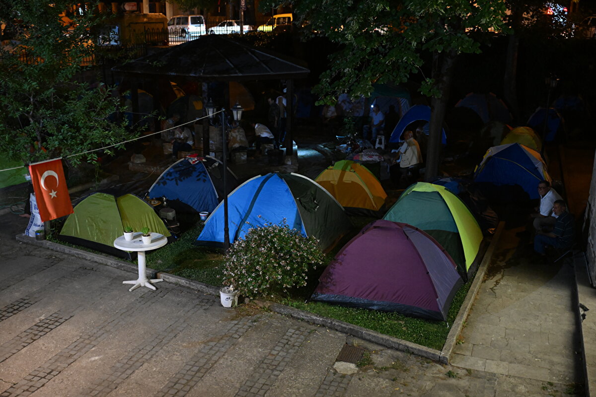 Sakaryalı Mustafa Kırık ise 1982'den bu yana güreşleri izlemeye Edirne'ye geldiğini anlattı.