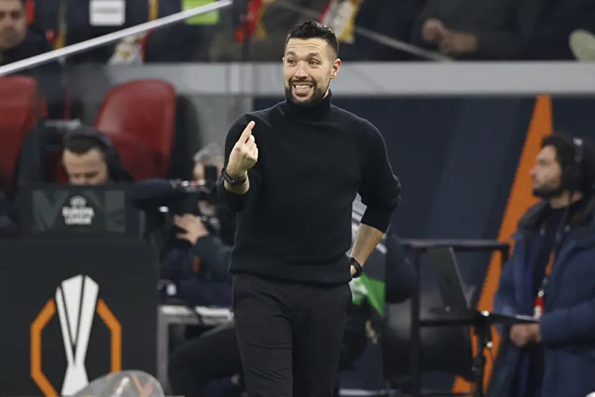 Porto'nun internet sitesi üzerinden yapılan açıklamaya göre genç teknik direktörle 2 yıllık anlaşma sağlandı.<br>