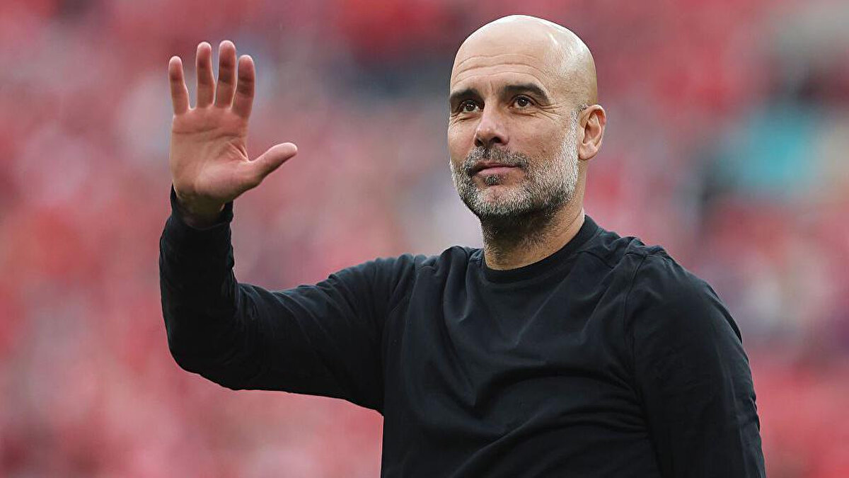 Guardiola konuya ilişkin yaptığı açıklamada şunları söylemişti, "Herhangi bir gelişme yok. Bu yüzden hiçbir şey bilmiyorum. Onunla konuşmadım ve eğer takımın bir parçası olmasaydı buraya gelmezdi. Ama aynı zamanda şu anda büyük bir kadromuz ve çok fazla oyuncumuz var. Bu yüzden 26, 27 oyuncuyla devam edemeyiz. Oynamayan çok fazla oyuncu olacak. Adım adım birkaç oyuncu ayrılabilir ancak şu anda İlkay aklımda ve takımın bir parçası."<br><br>