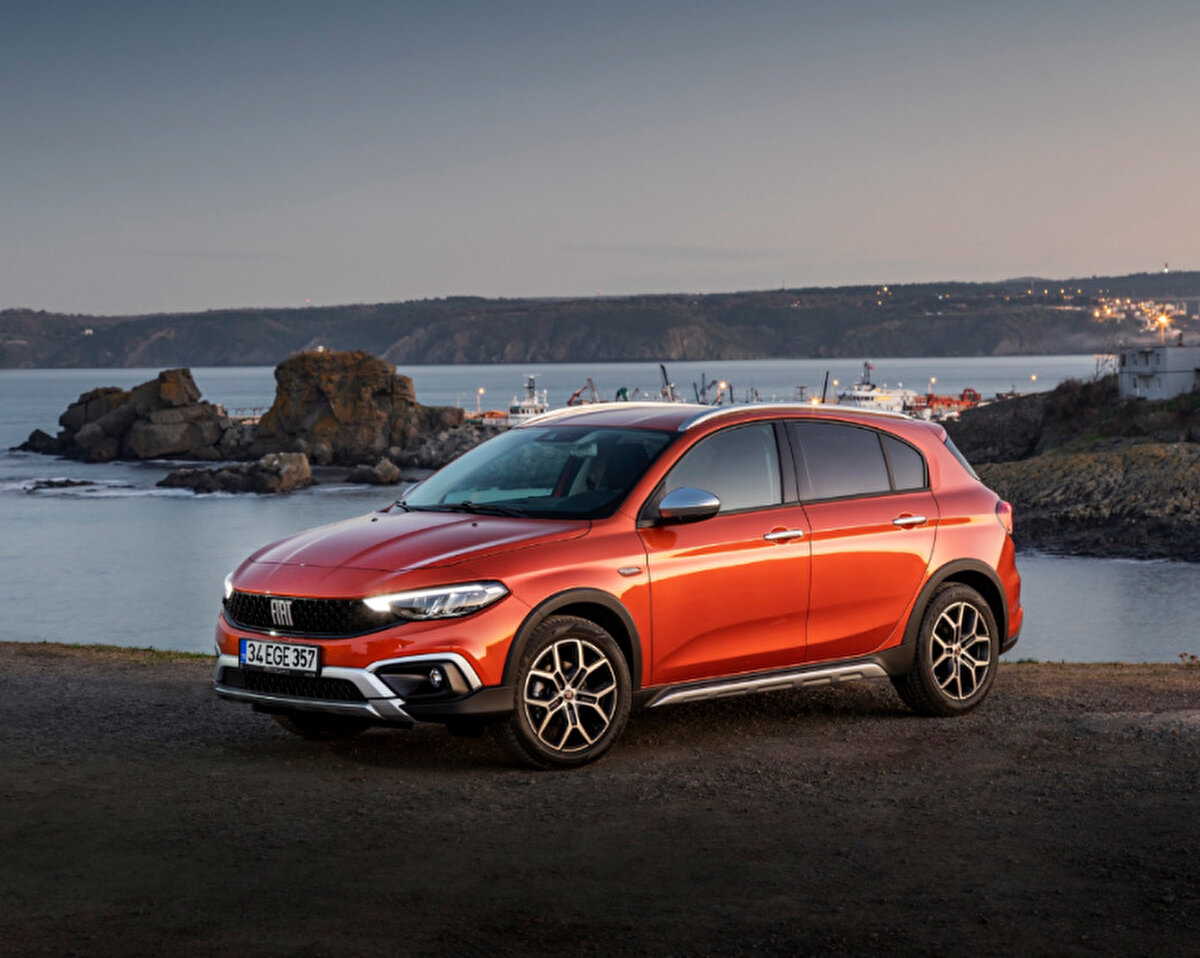 <br><br>4. Fiat Egea Cross <br><br> <br><br>1.6 M.Jet 130 HP DCT SS Trekking<br><br> <br><br> <br><br>1.314.900 TL<br>