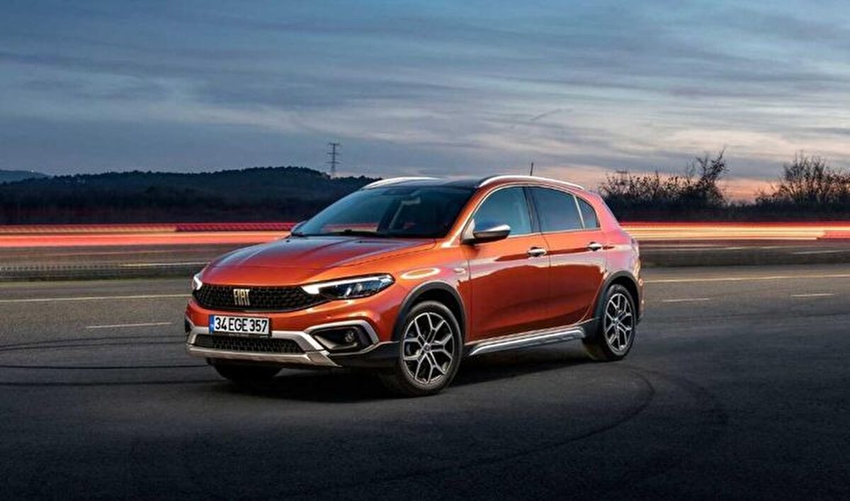 <br><br>3. Fiat Egea Cross<br><br> <br><br>1.4 Fire 95 HP SS Urban <br><br> <br><br> <br><br>1.129.900 TL<br>