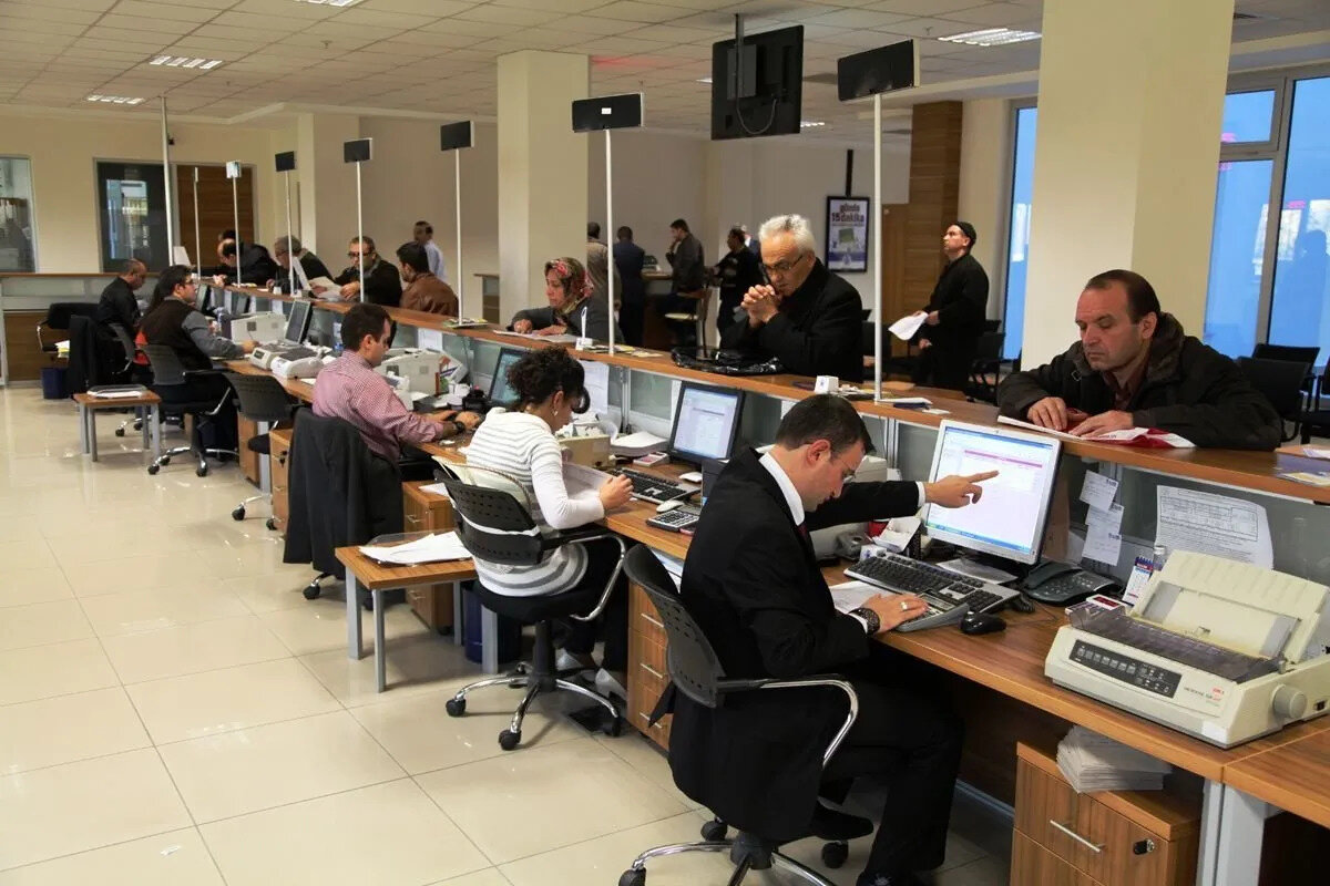 15 Temmuz’da tüm bankalar kapalı olacak. EFT ve havale işlemleri yalnızca mobil ve internet bankacılığı üzerinden yapılabilecek.