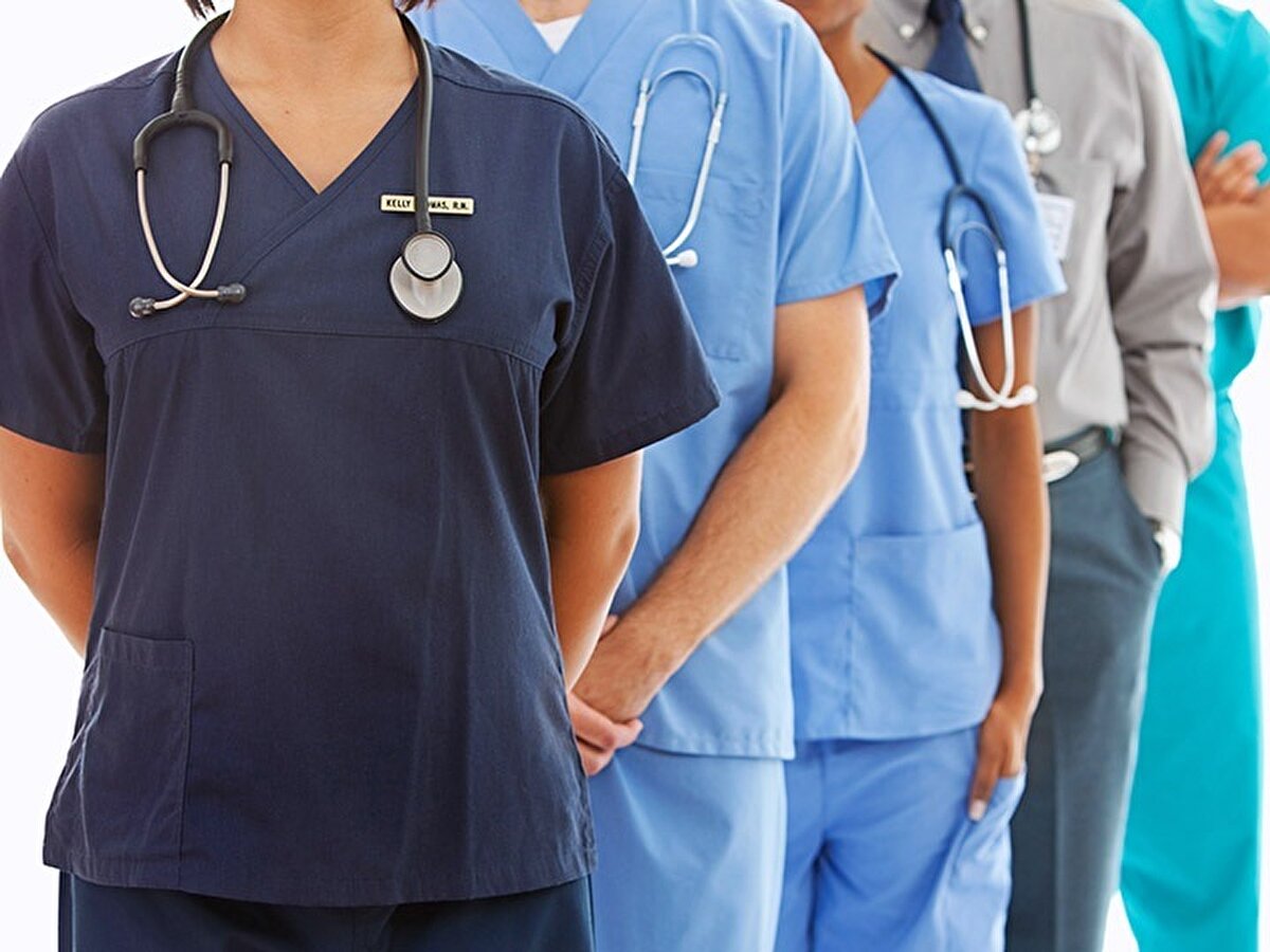 Hemşire: 7.597<br><br>Ebe: 1.280<br><br>İlk ve Acil Yardım Sağlık Teknikeri: 1.786<br><br>Laboratuvar Teknikeri: 314<br><br>Diyaliz Teknikeri: 225<br><br>Anestezi Teknikeri: 146<br><br>Fizyoterapist: 121<br><br>Eczane Teknikeri: 135<br><br>Çocuk Gelişimcisi: 75<br><br>Diyetisyen: 74<br><br>Psikolog: 30<br><br>Büro Personeli: 215<br><br>Teknisyen: 273<br><br>Sosyal Çalışmacı: 67<br><br>Optisyen: 17<br><br>Destek Personeli: 15