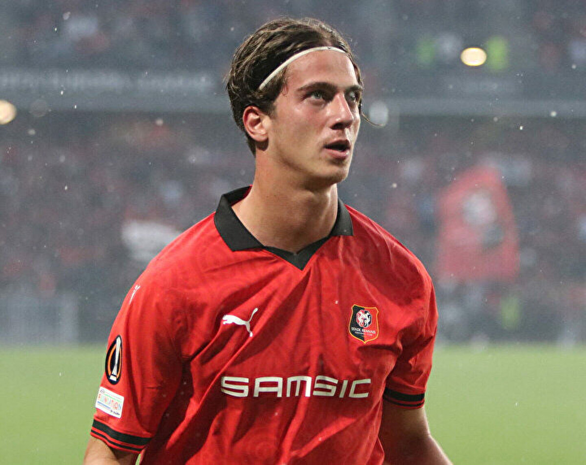 Transfer görüşmelerinin devam ettiği, Bertuğ’un Fenerbahçe’ye sıcak baktığı da konuşulanlar arasında.<br>