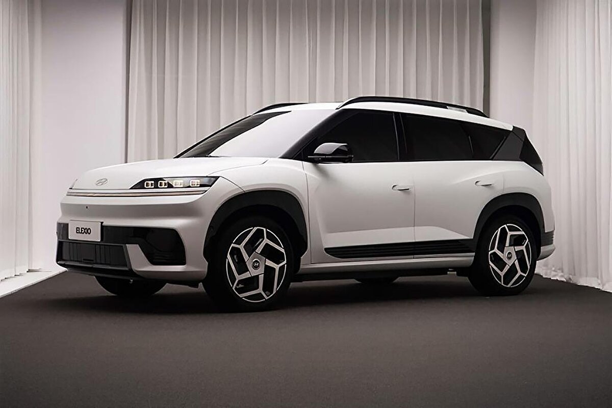 BYD'nin güç aktarım sistemine sahip olan Elexio, hem önden çekişli (FWD) hem de dört tekerlekten çekişli (AWD) olmak üzere iki farklı versiyonla satışa sunulacak. FWD versiyon 160 kW'lık tek motorla gelirken, AWD versiyonda eklenen 73 kW'lık arka motor toplam gücü 233 kW’a (yaklaşık 312 hp) çıkarıyor. Her iki versiyonun da maksimum hızı 185 km/s olarak açıklandı.