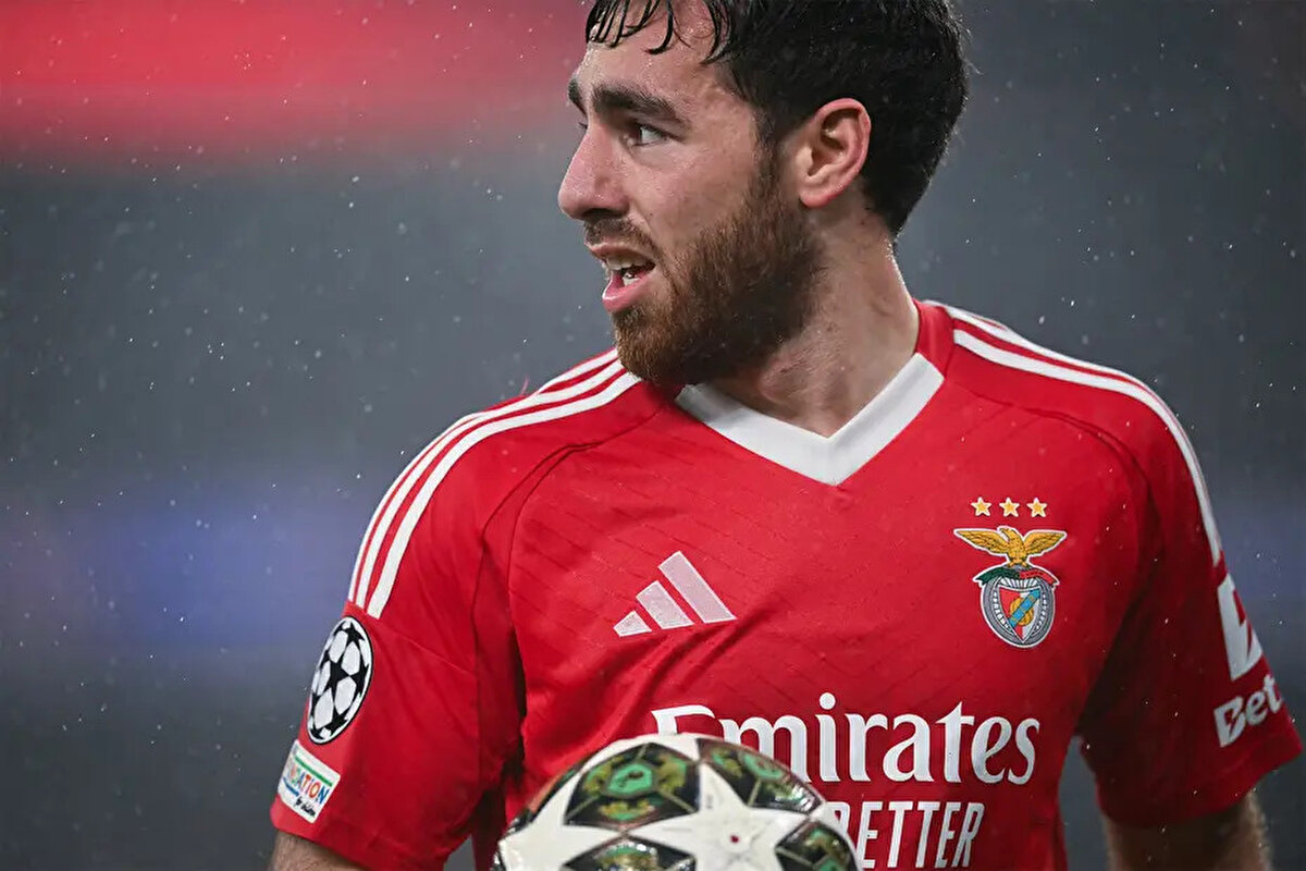 Yeni sezon hazırlıklarına İstanbul'da başlayan ve çalışmalarına Avusturya'da devam Beşiktaş'ta gündem Orkun Kökçü.<br>