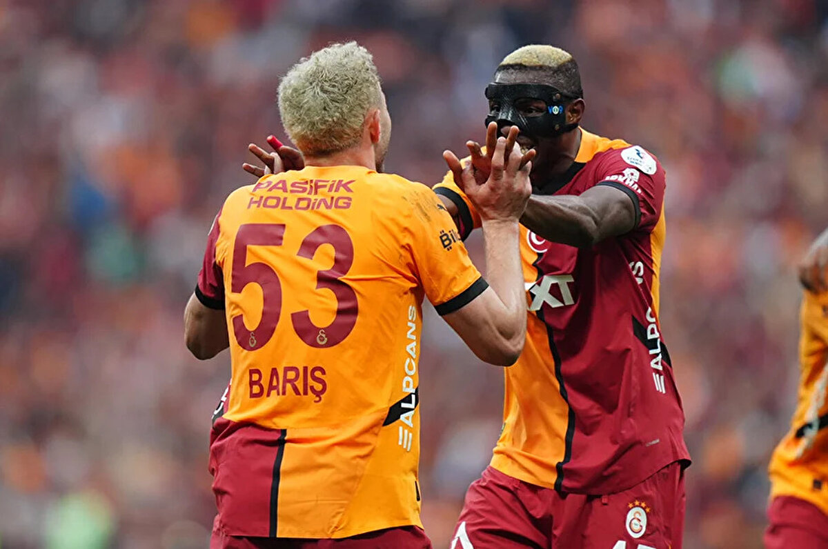 Victor Osimhen'in bonservisini Napoli'den almaya odaklanan Galatasaray'da, bu transferin sonucu gidecek ve kalacak oyuncuların kaderini de etkileyecek.<br>