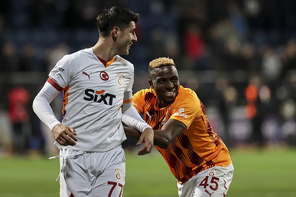 Bu nedenle tecrübeli golcünün Como'ya transferinin bir süreliğini askıya alındığı kaydedildi.<br>