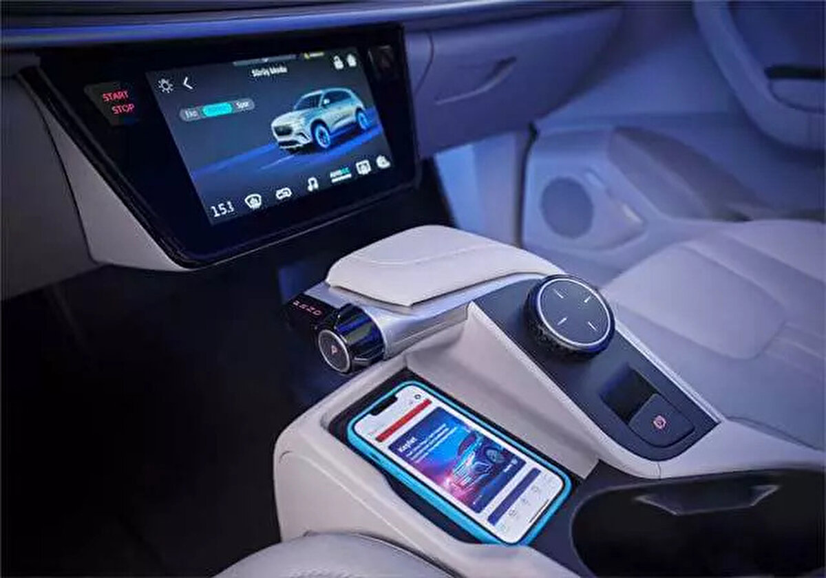 <br><br>Togg kampanyasında, şirket adına araç almak isteyenleri de büyük avantajlar bekliyor. Araçla ilgili giderler (yakıt, bakım, sigorta vb.) işletme masrafı olarak kaydedilebileceği için vergi yükü önemli ölçüde azalabiliyor. Ayrıca, araç bedeli de gider kalemi olarak işlenebildiğinden, kurumsal alımlar daha avantajlı olabiliyor.<br>