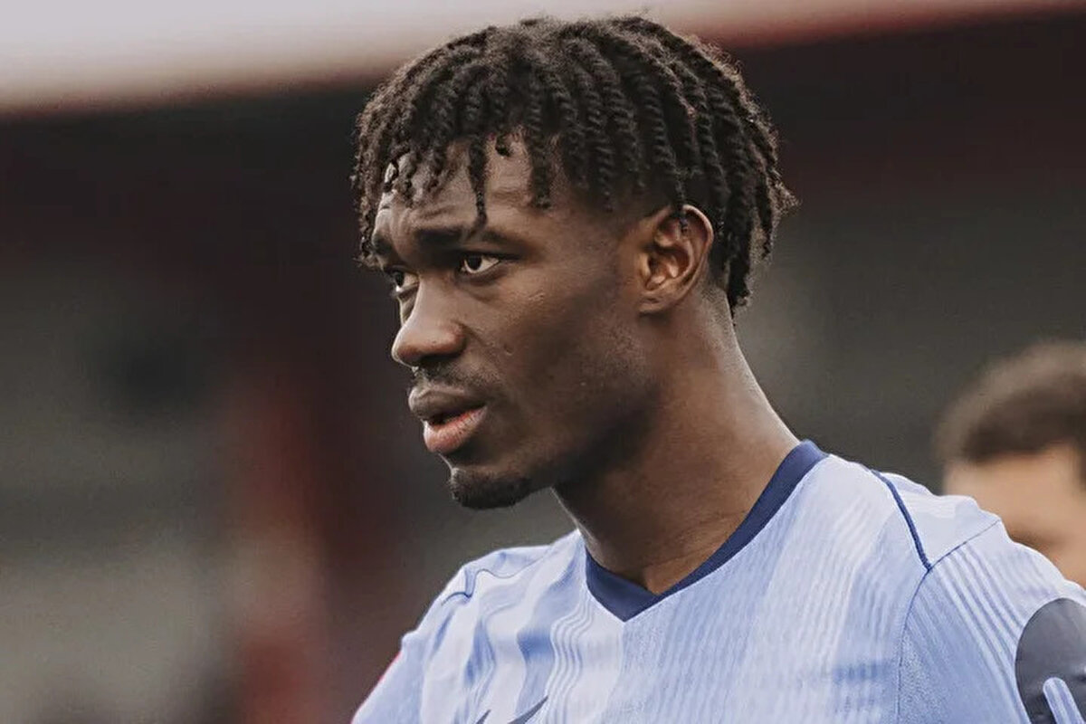 2026'ya kadar kontratı bulunan deneyimli oyuncunun ise Fenerbahçe'ye gelmeye sıcak baktığı belirtildi.<br>