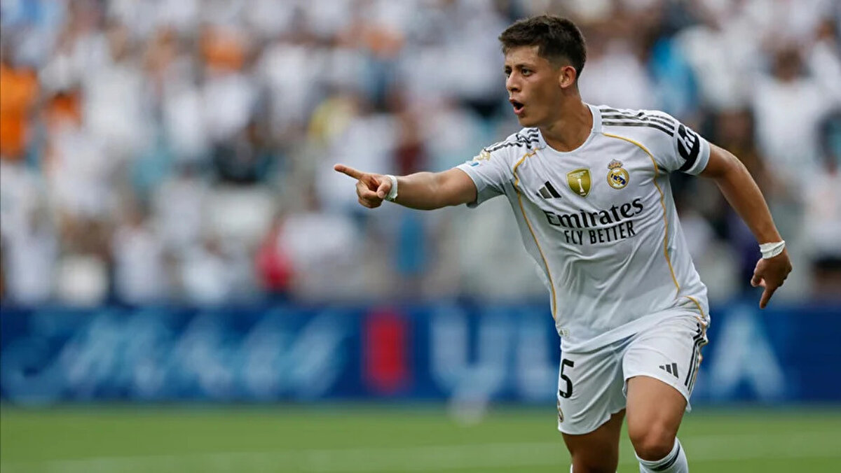 FIFA Kulüpler Dünya Kupası'nda Real Madrid, Juventus'u tek golle geçmiş karşılaşmada Arda Güler'in performansı da beğeni toplamıştı.<br>