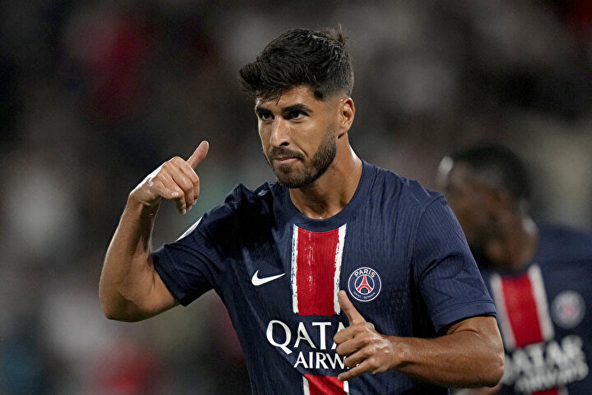 Fakat bu transfer yarışında Fenerbahçe'ye Inter rakip oldu.<br>