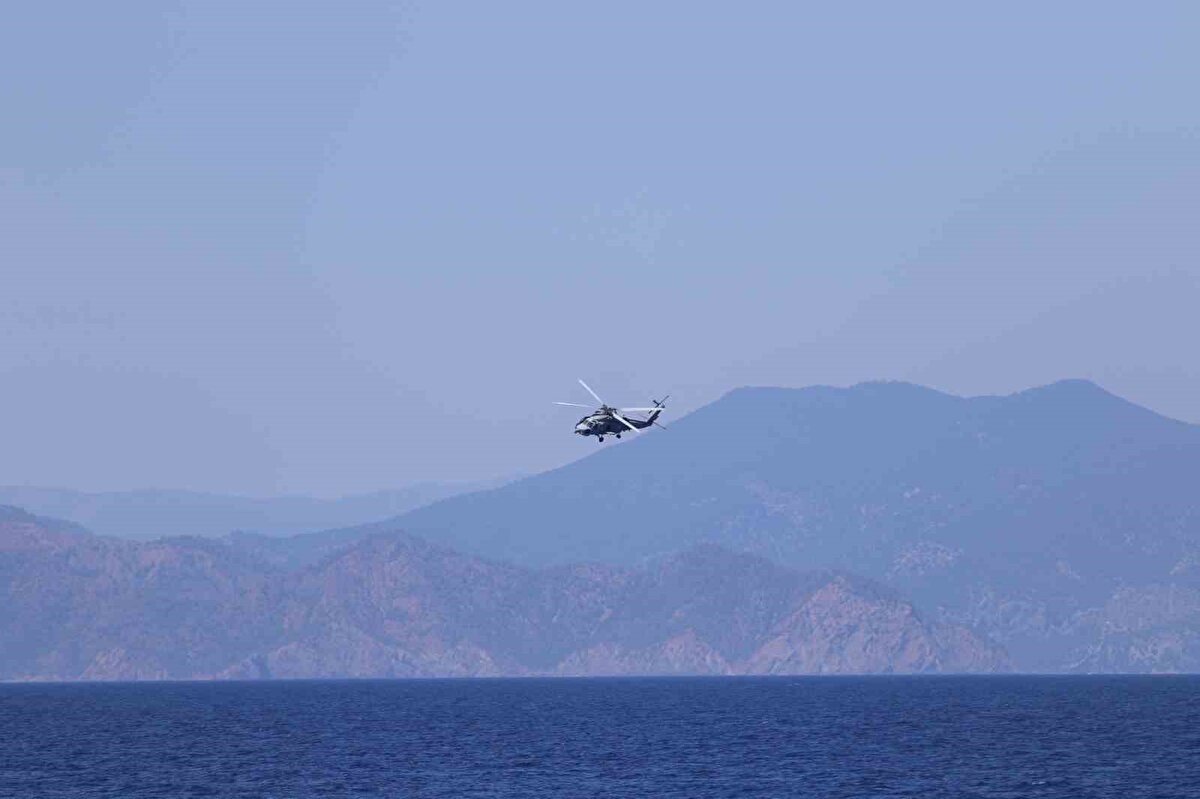 Gemide, savaş sistemlerinin yanı sıra personelin rahat bir şekilde görev yapması için tüm sosyal imkanlar da bulunuyor. Subay, astsubay salonlarının yer aldığı gemide personel kitap okuyor, satranç oynuyor, spor yapıyor. 