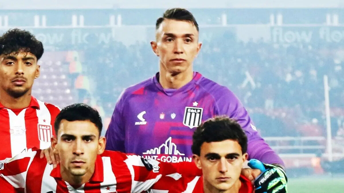 Maç sonunda sosyal medyadan da taraftarların sert tepkilerine maruz kaldı.