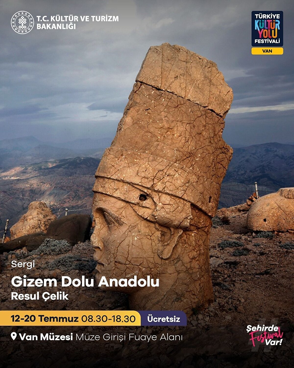 Sokağa taşan sanat<br><br>Festival boyunca kurulan “Sokak Sahne” platformlarında genç müzisyenler performans sergileyecek, “Sen de Çal / Sen de Söyle” alanları herkese sahne alma fırsatı sunacak. Van Kalesi’nde gün batımı etkinlikleri, belgesel gösterimleri ve dijital minyatür deneyimleri de ziyaretçilere farklı perspektifler kazandıracak.