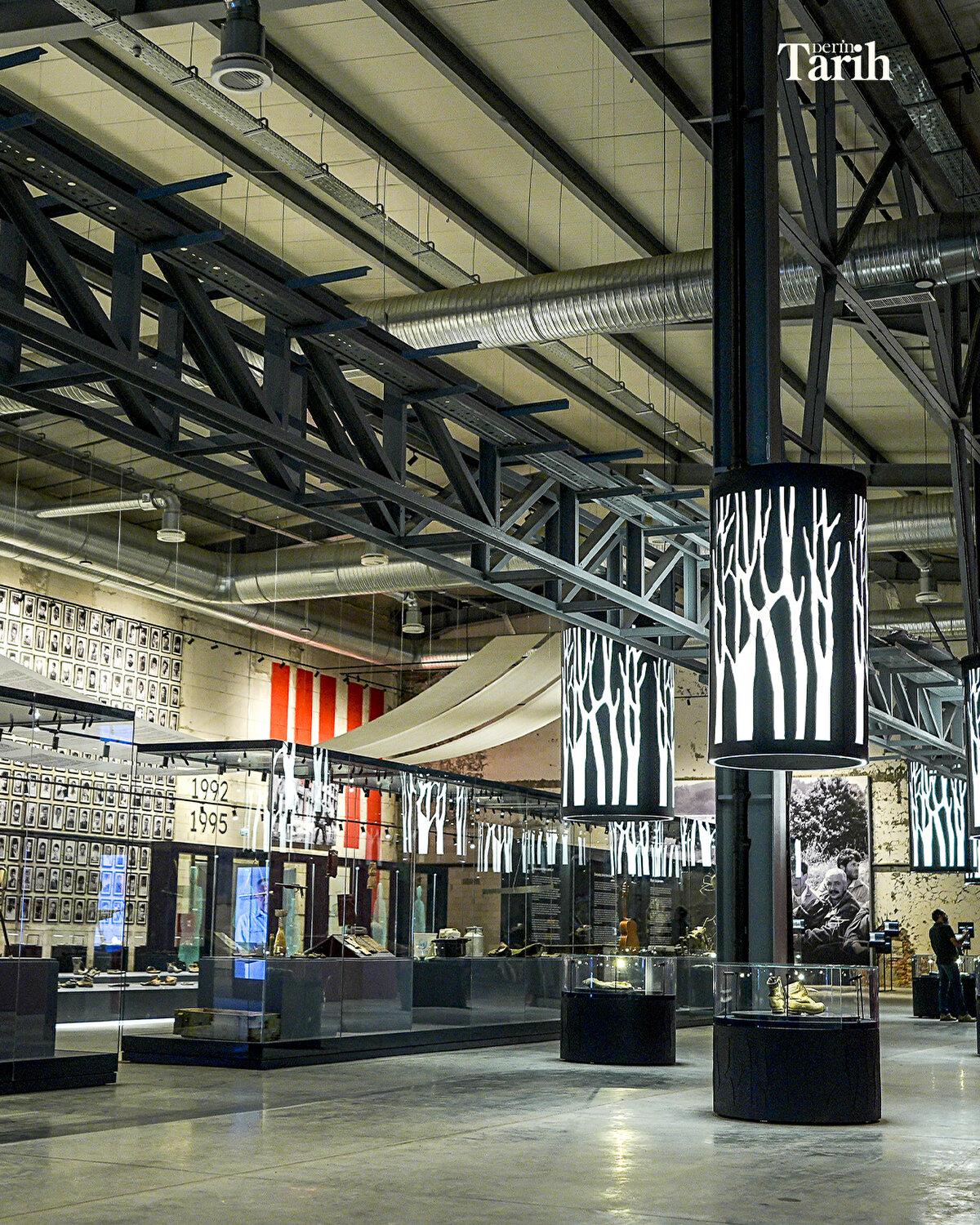 Srebrenitsa Anıt Merkezi Sözcüsü Almasa Salihovic ise müzenin, 1992-1995 yıllarını kapsayan önemli bir proje olduğunu belirtti.