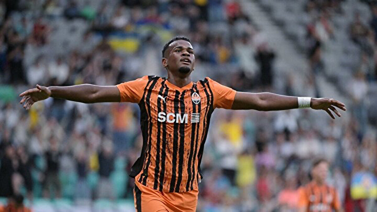 Duraklama dakikalarında başka gol olmadı ve Shakhtar ilk maçta sahadan 6-0 galip ayrılarak tur yolunda büyük bir avantaj yakaladı.<br>