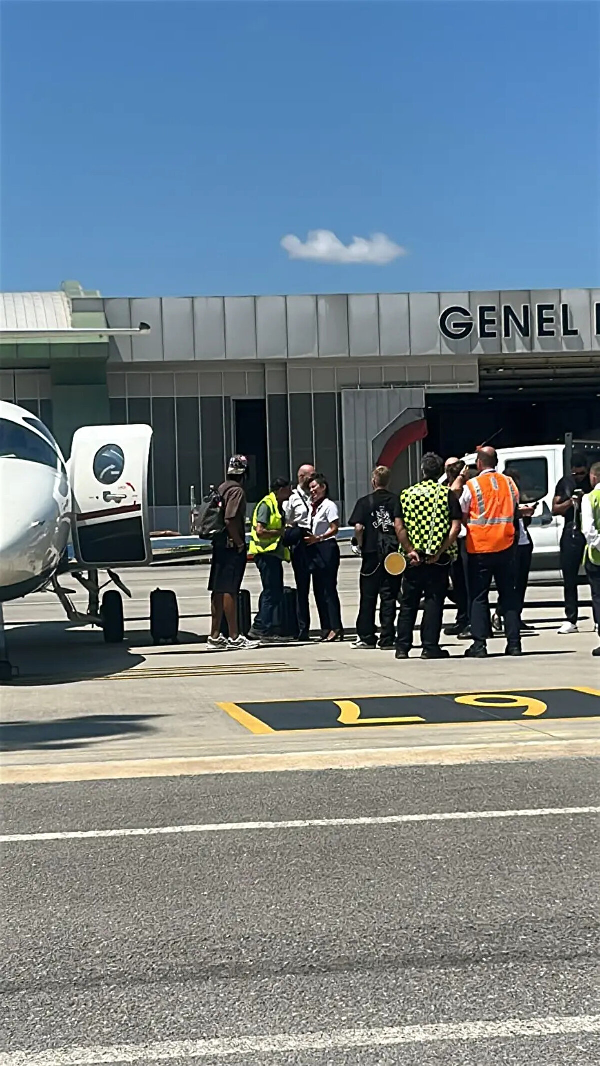 Romano'ya konuşan Brown, "Milan ile anlaşmam aslında neredeyse tamamlanmıştı. Gitmeye hazırdım. Ama sonra gece saatlerinde Fenerbahçe başkanından bir telefon aldım. Her şey o anda değişti. Gösterdiği tutku, vizyonu… kararı netleştirdi. Fenerbahçe’ye gelmem gerektiğini biliyordum." ifadelerini kullandı.<br>