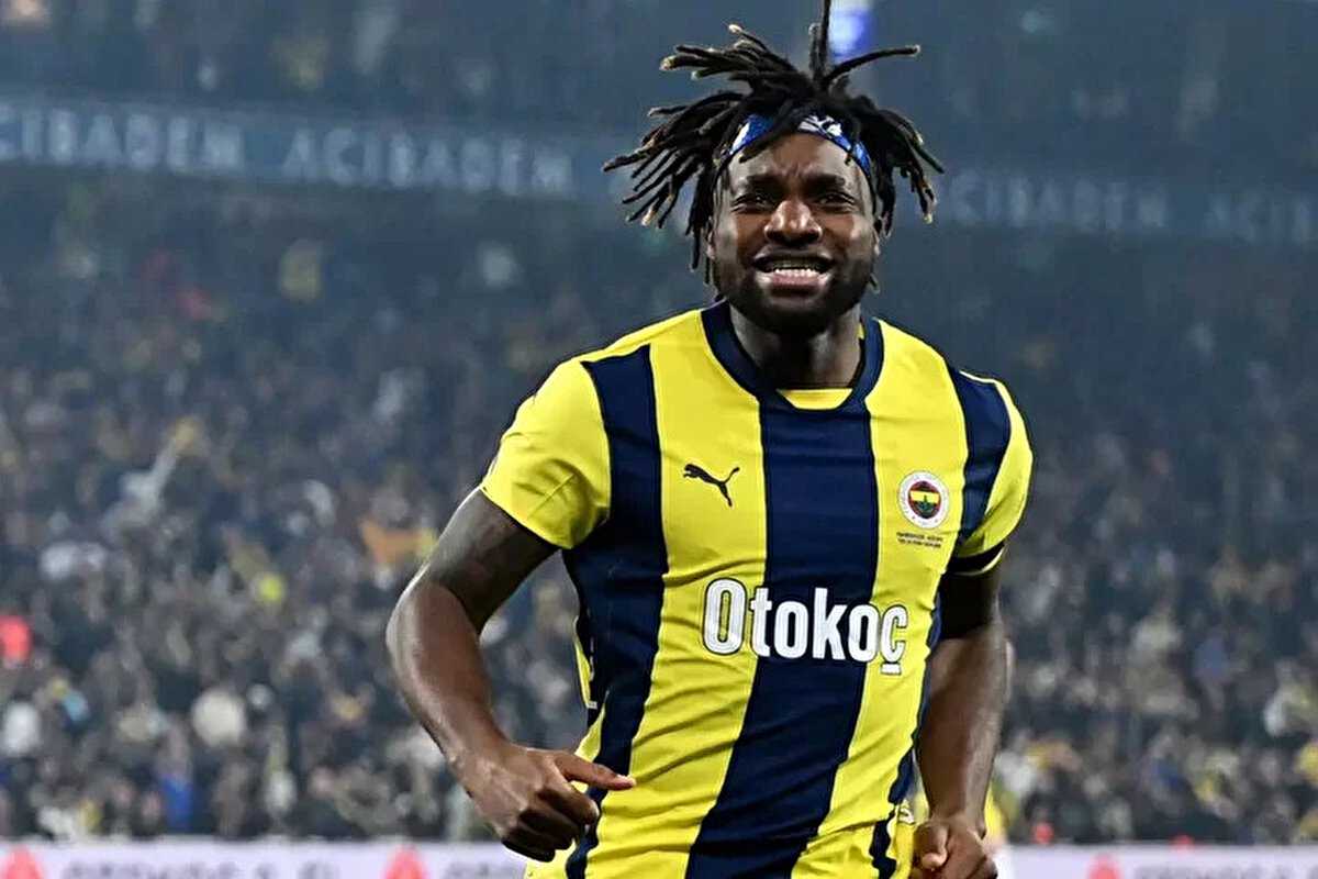 Allan Saint-Maximin, Fenerbahçe'de sözleşmesi sona erdikten sonra Fransa'da bir yayında yaptığı açıklamalarla gündem oldu.<br>