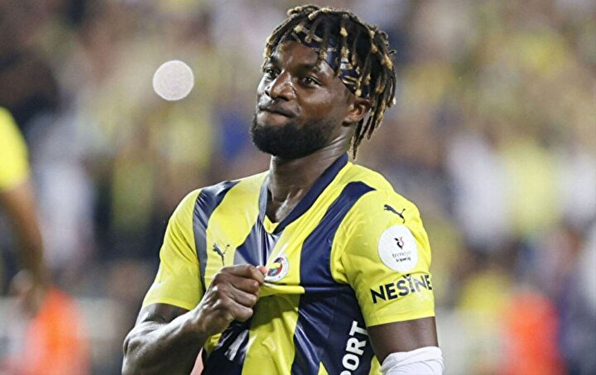 31 maçta 4 gol ve 10 asist üreten Fransız sol kanat oyuncusu, Jose Mourinho ile zaman zaman gerginlikler yaşamışlardı.