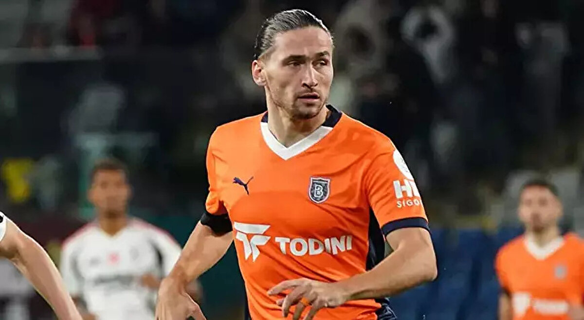 Portekizli futbolcu, "Arda, Real Madrid'in yeni Modric'i olabilir mi? sorusunu ise "İnşallah" şeklinde yanıtladı.<br>