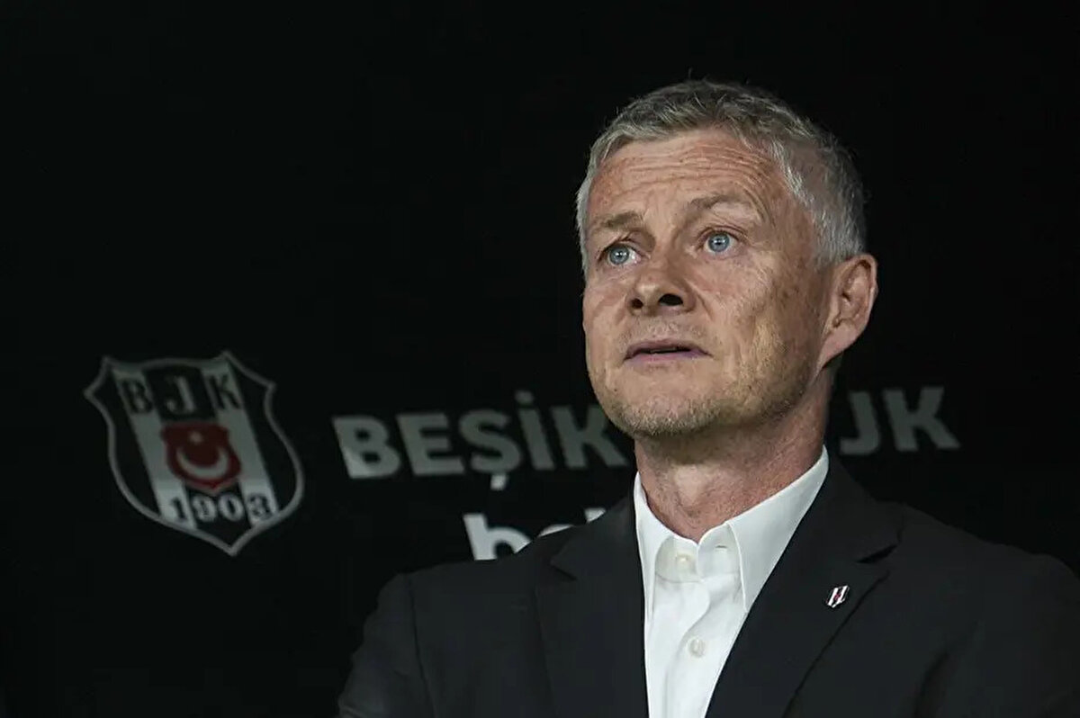 Taraftarlara iyi bir Beşiktaş izletmek zorunda olduklarını vurgulayan Solskjaer, “Taraftar zor kazandığı para ile maça geliyor, bizim onlara iyi bir Beşiktaş izletme zorunluluğumuz var” ifadelerini kullandı.<br>