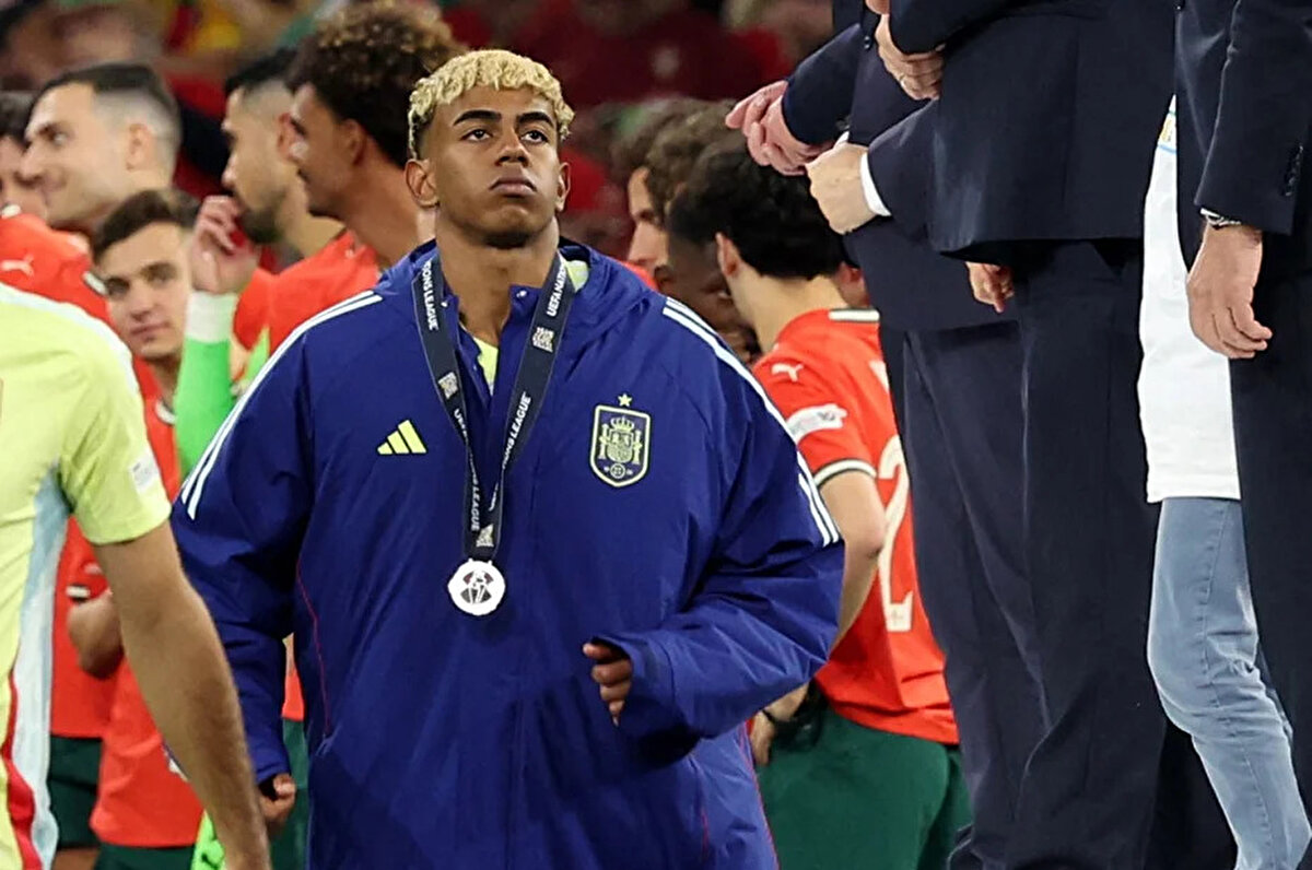 ADEE'nin duyurusunda İspanyol sporunun önemli isimlerinden Yamal'ın, cücelik rahatsızlığı olan kişileri, gösteri ve eğlence amaçlı kullanarak işe almasını "kabul edilemez" olarak niteledi