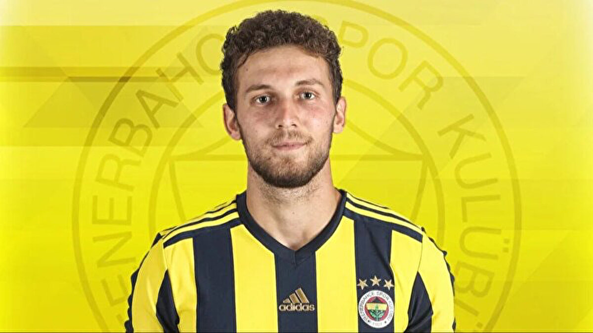 "Kulübümüz, Fenerbahçe Futbol Akademisi’nde yetişen kaleci Tarık Çetin’le anlaşma sağladı.<br>