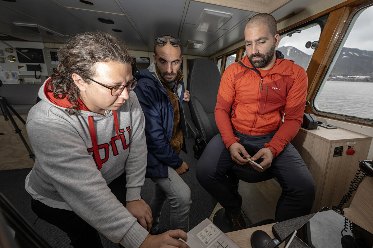 Ekipteki araştırmacı sayısının ise 12 olduğunu dile getiren Özsoy, "Aynı zamanda bu sene seferimize uluslararası bilim insanları da dahil olacak. Arjantin'den, Ekvador'dan ve aynı zamanda Bulgaristan'dan da bilim insanları bizlerle birlikte olacak." dedi.