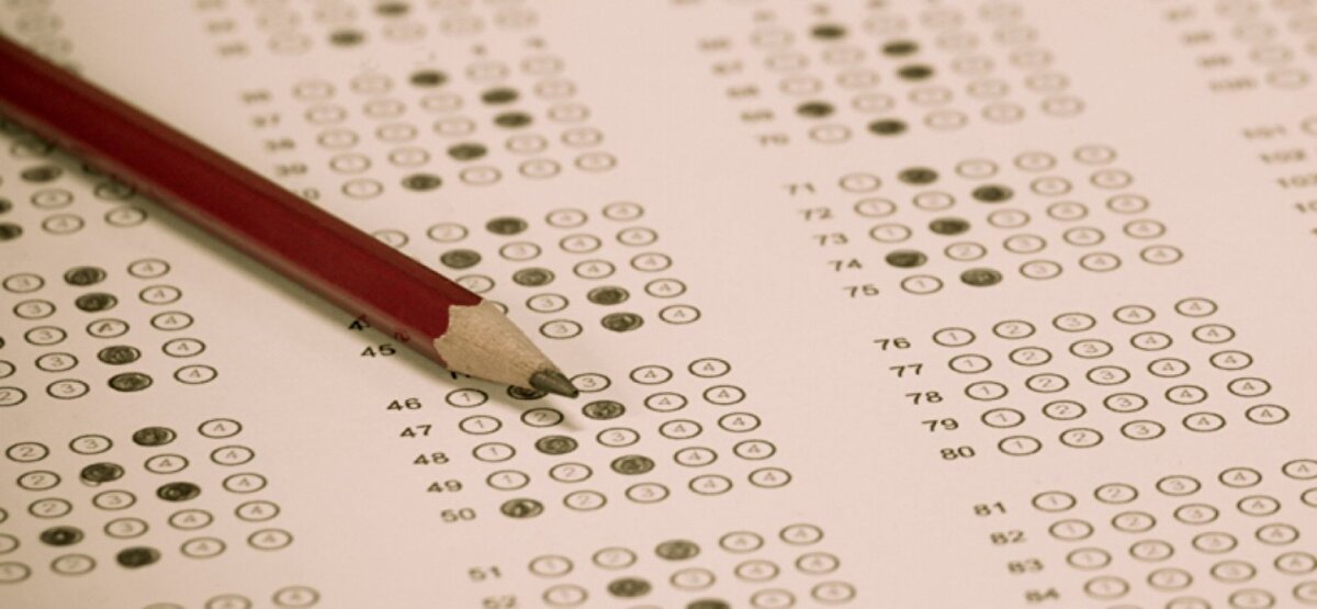 LGS yerleştirme sonuçları ve nakil başvuru tarihleri belli oldu<br><br>LGS tercih sonuçları 4 Ağustos 2025 tarihinde açıklanacak. Öğrenciler sonuçlarını e-Okul sistemi üzerinden sorgulayabilecek. Ayrıca, yerleştirmeye esas nakil tercihleri de iki dönem hâlinde alınacak.<br>✅ Birinci nakil dönemi sonuçları 8 Ağustos 2025’te,<br>✅ İkinci nakil dönemi sonuçları ise 14 Ağustos 2025’te ilan edilecek.<br><br>Nakil sürecinde öğrenciler, uygun okullarda boş kontenjan olması durumunda yeniden tercih yapabilecek.