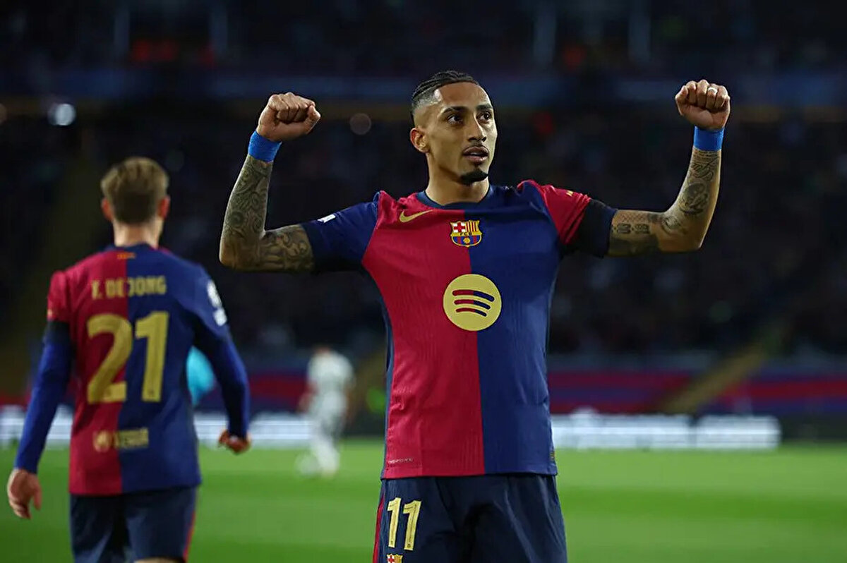 Raphinha'nın ise kendisine rakip olabilecek Marcus Rashford'ın transferine çok sıcak bakmadığı ve Fenerbahçe'nin bu transfer yarışından galip çıkmasını umduğu aktarıldı.<br>