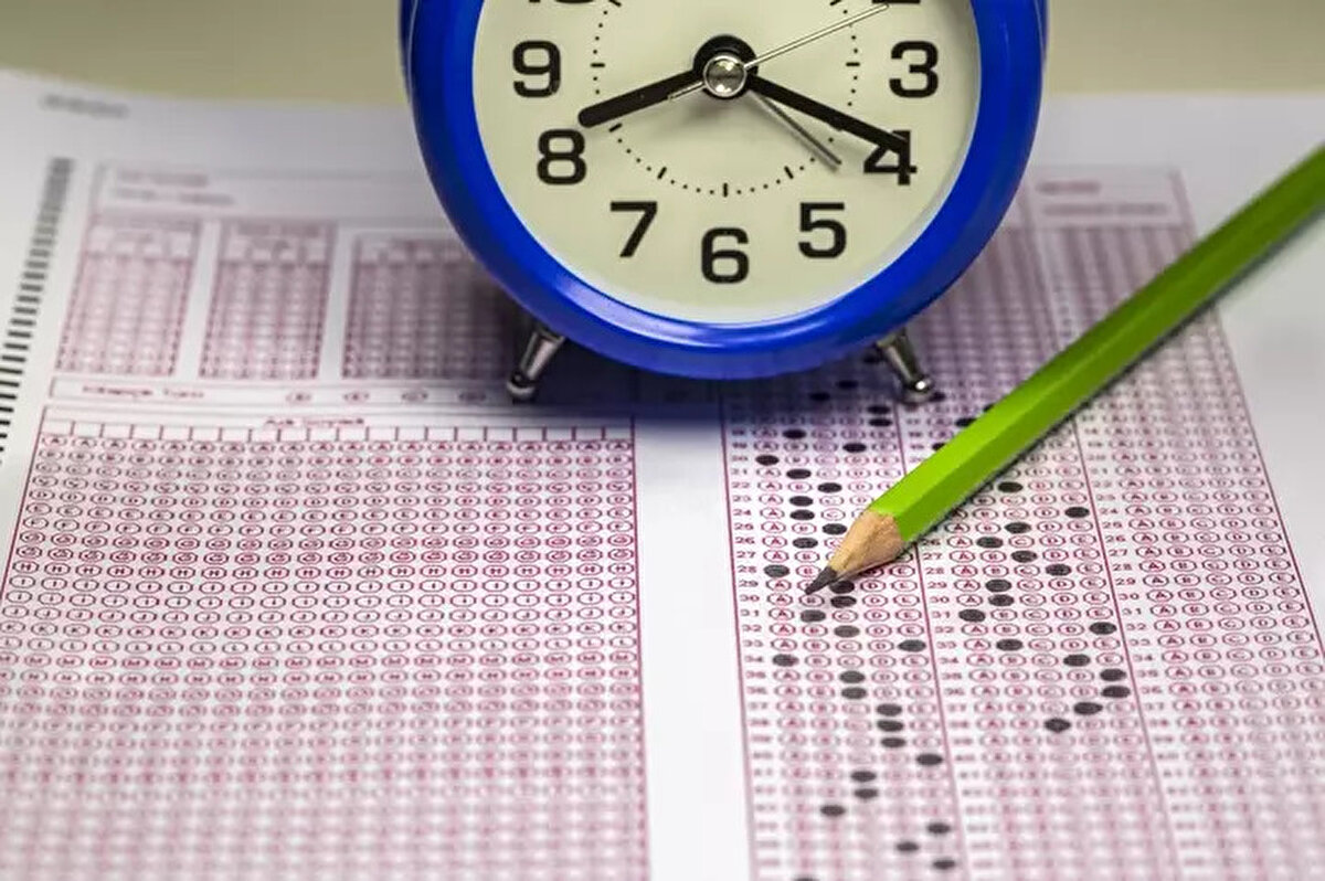 2025 YKS sınav sonuçları ne zaman açıklanacak?<br><br>2025 YKS sonuçları tarihi ÖSYM’nin resmi sınav takvimi ile netleşti. Üniversite hayali kuran milyonlarca adayın merakla beklediği YKS sonuçları 22 Temmuz 2025 Salı günü erişime açılacak. Sınav sonuçları, belirtilen tarihte ÖSYM'nin https://sonuc.osym.gov.tr adresinden duyurulacak. Adaylar, sınav sonuçlarını yalnızca online sistem üzerinden görüntüleyebilecek.