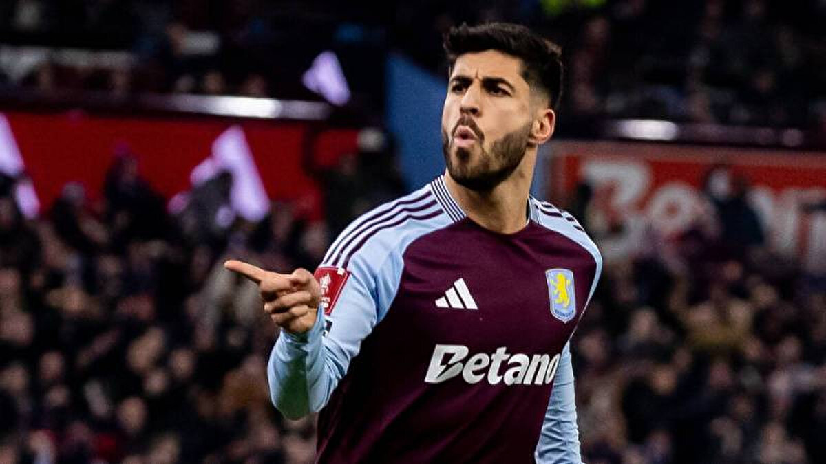 Ancak tıpkı Archie Brown transferinde olduğu gibi Milan araya girdi ve transferin seyri değişti