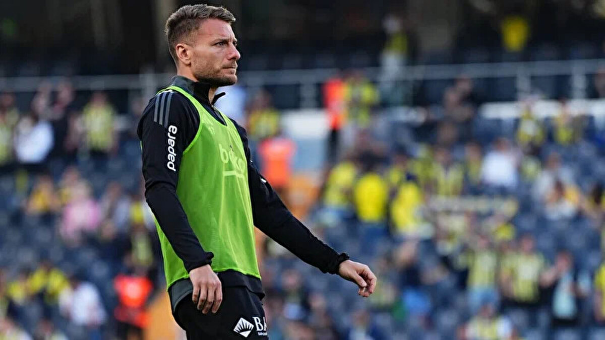 Ciro Immobile, "İtalya Ligi'nin verdiği enerjiye, maça hazırlanırken ve şehirde dolaşırken hissettiğim baskıya hâlâ ihtiyacım vardı." dedi.<br>