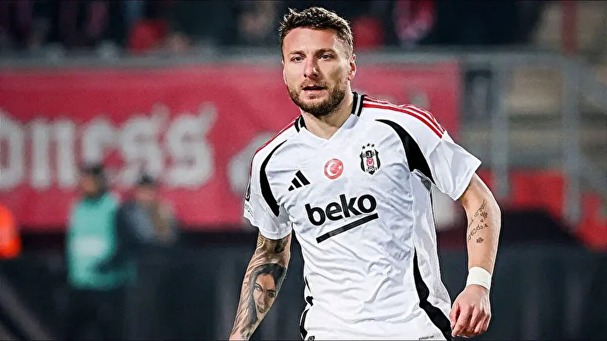 Bologna, yıldız oyuncu için basın toplantısı düzenledi. Immobile, basın toplantısında Türkiye'de zor zamanlar yaşadığını ifade etti.<br>