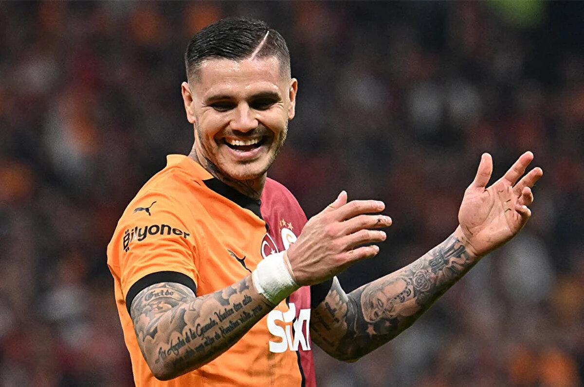 Kulübün bu kararı sonrası yıldız futbolcunun avukatları, şu anda anneleri Wanda Nara ile kalan Icardi'nin 2 kızının İstanbul'a tek başlarına gidebilmesi için Arjantin'de savcılıktan izin istedi.