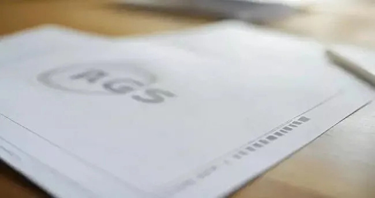 MEB-AGS puanı nasıl hesaplanacak?<br><br>MEB AGS sınav puanı, iki ayrı oturumun ortalaması alınarak belirlenecek. AGS puanının yüzde 50’si ile ÖABT puanının yüzde 50’si birleştirilecek ve MEB-AGS puanı oluşturulacak.<br><br>Yabancı dil öğretmenliği adayları için ise farklı bir hesaplama yöntemi uygulanacak. Almanca, Arapça, Çince, Fransızca, Farsça, İspanyolca, İtalyanca, Japonca, Korece, Rusça ve İngilizce öğretmenliği için AGS ve Yabancı Dil Sınavı (YDS veya e-YDS) puanları dikkate alınacak. Bu kapsamda adayların AGS puanının yüzde 50’si ile YDS veya e-YDS puanının yüzde 50’si alınarak nihai MEB-AGS puanı hesaplanacak.